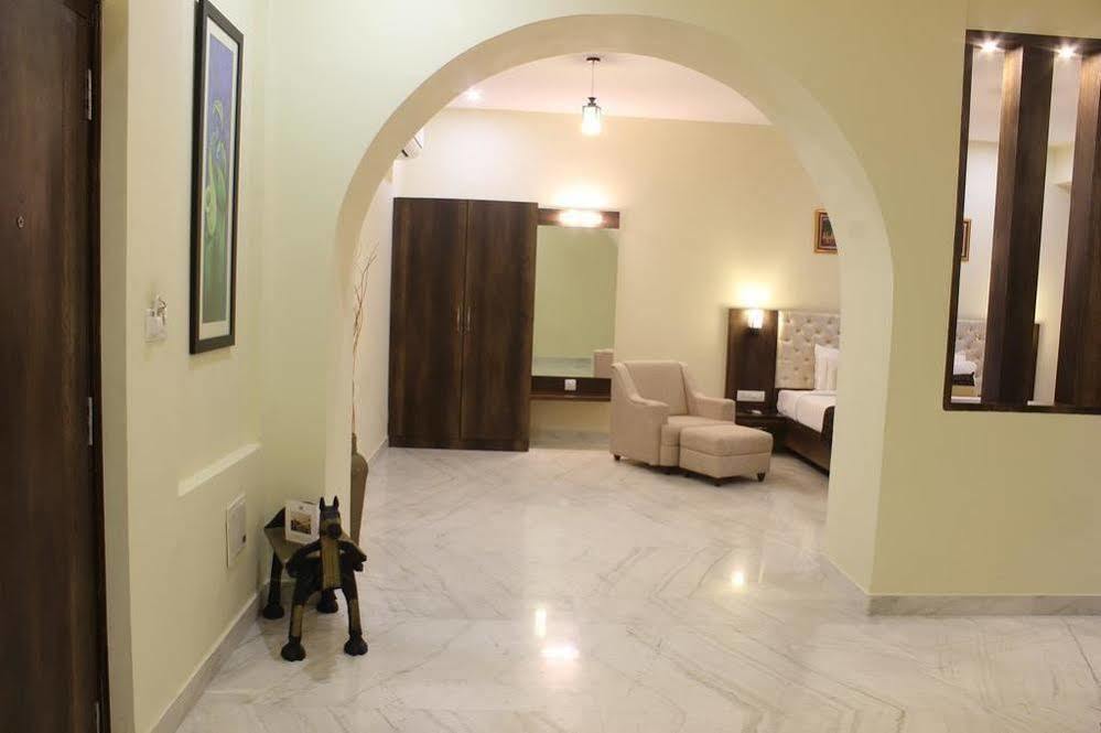 Mewargarh Udaipur By Red Lion S Hotel Zewnętrze zdjęcie