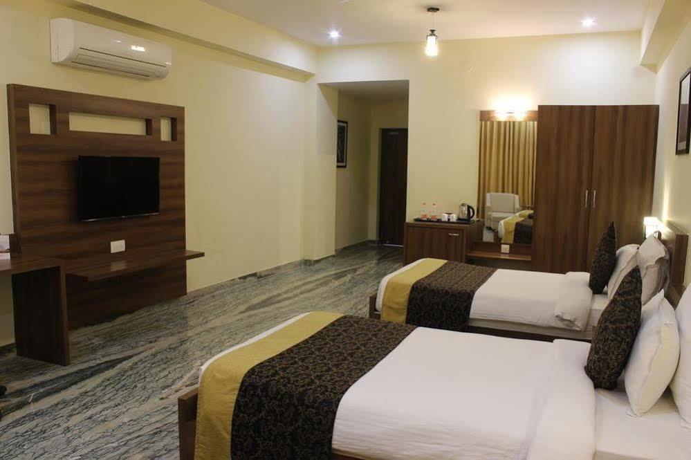 Mewargarh Udaipur By Red Lion S Hotel Zewnętrze zdjęcie